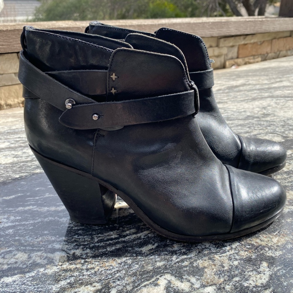 rag & bone Black Leather Ankle Booties Size 39.5 (Minor Flaw)